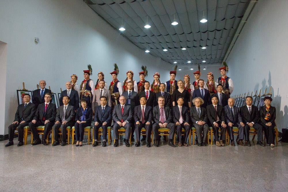 Chiny_2016-22