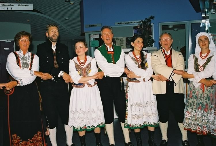 F1000025_maxi